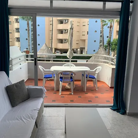 Apartmán Service Lazaro - Aguamarina 51 *